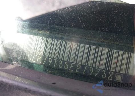 2003 Chevrolet Silverado K1500 z USA, uszkodzony, nr VIN 1GCEK19T33E219738